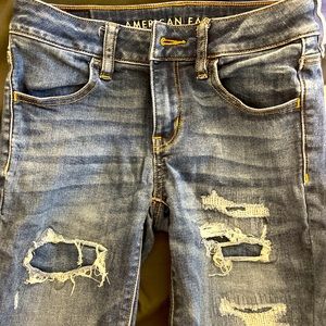 AE 2 short jeans patched ripped